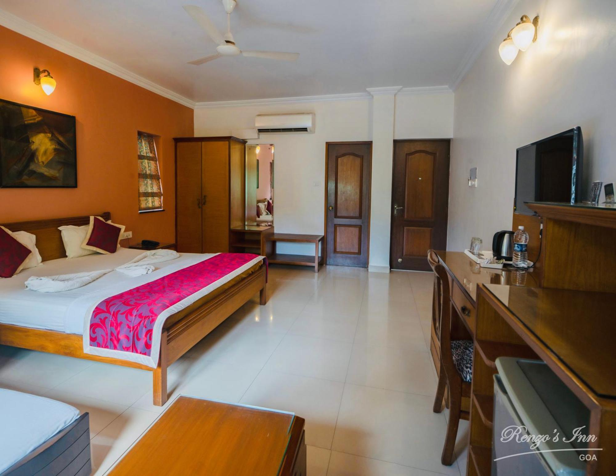 Renzo'S Inn Calangute Buitenkant foto